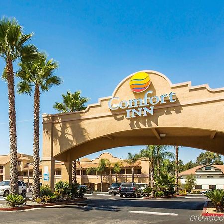 Comfort Inn & Suites Moreno Valley Near March Air Reserve Base Exterior foto